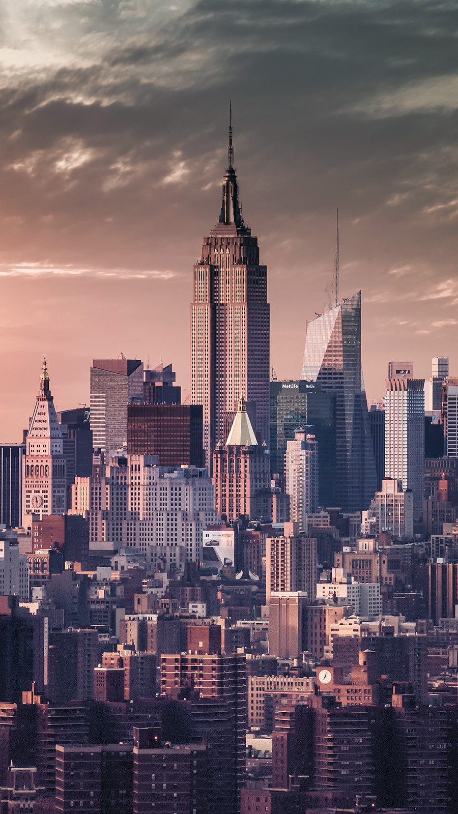 Manhattan-Skyscrapers-New-York-iPhone-Wallpaper - iPhone Wallpapers