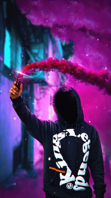 Anonymus Hoodie withl Smoke Bomb