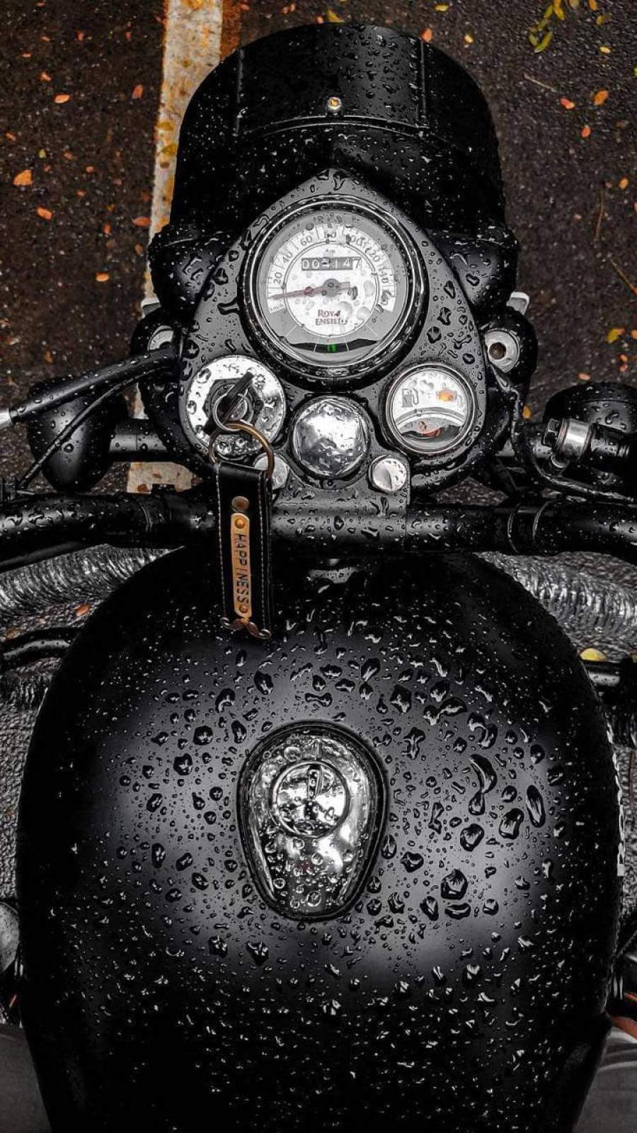 Royal Enfield Bullet Stealth Black - IPhone Wallpapers : iPhone Wallpapers