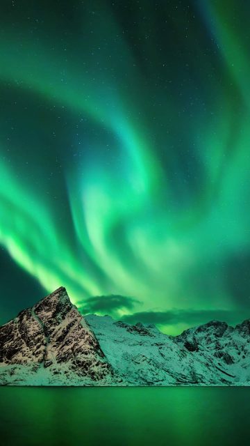 Aurora Season Mountains iPhone Wallpaper