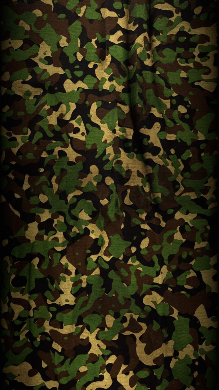 Army Camouflage Cloth » iPhone Wallpapers