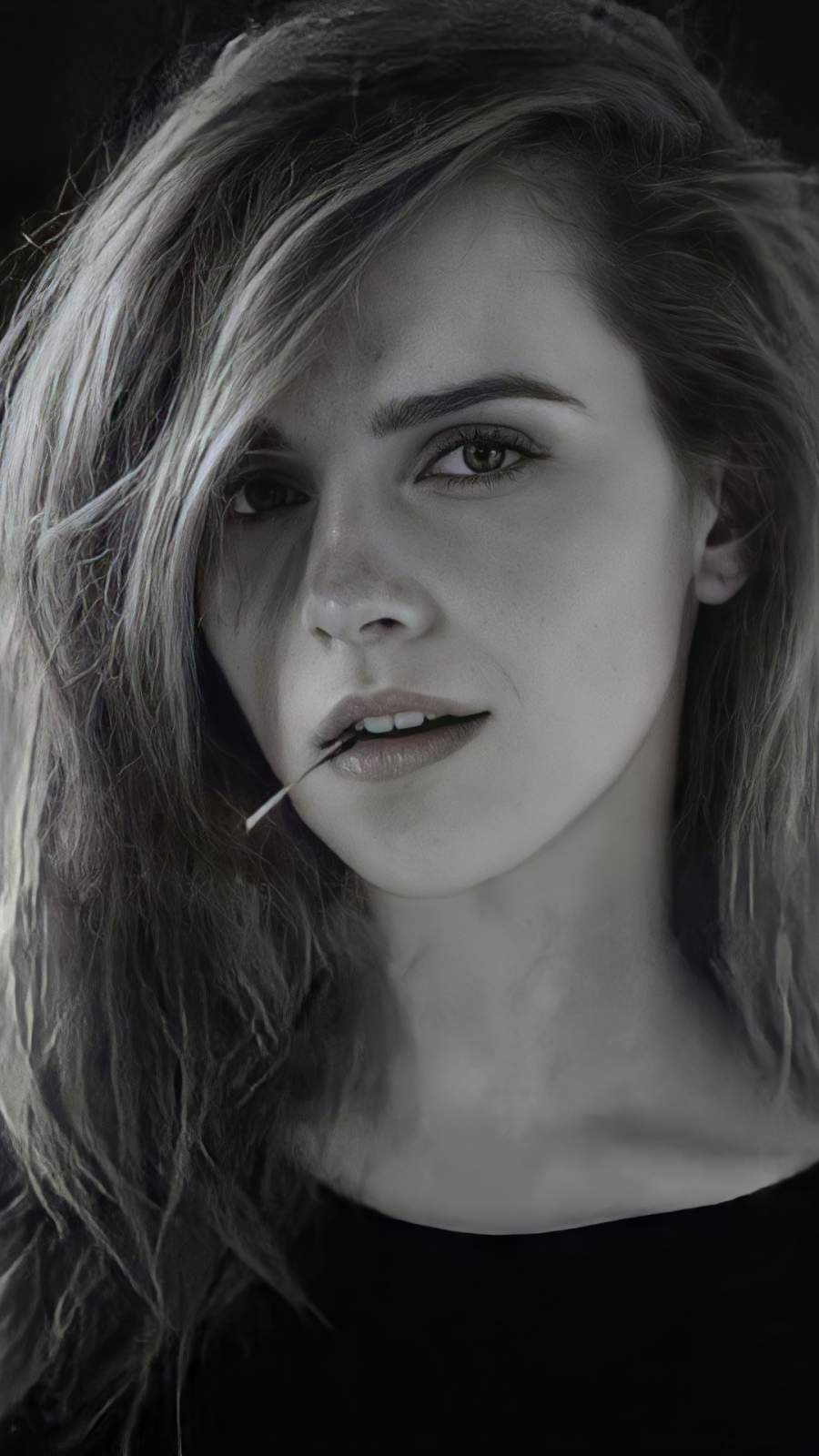 Emma Watson iPhone Wallpaper