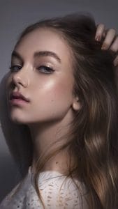 Beauty Girl Makeup iPhone Wallpaper