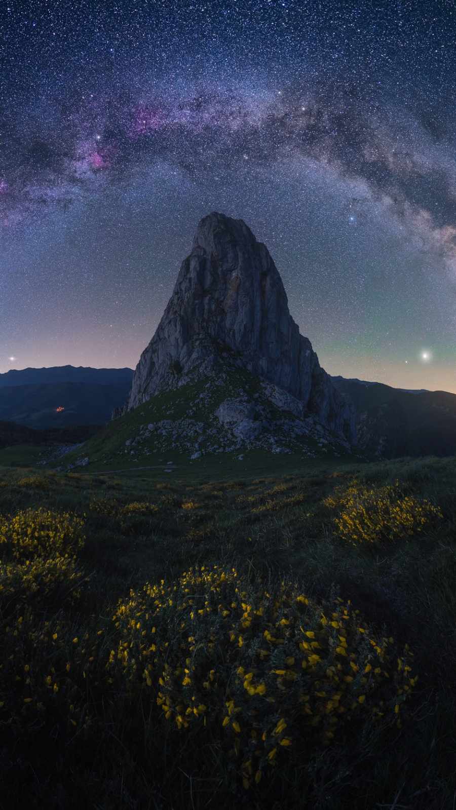 Landscape Mountain Starry Sky iPhone Wallpaper