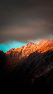 Apuan alps iPhone Wallpaper