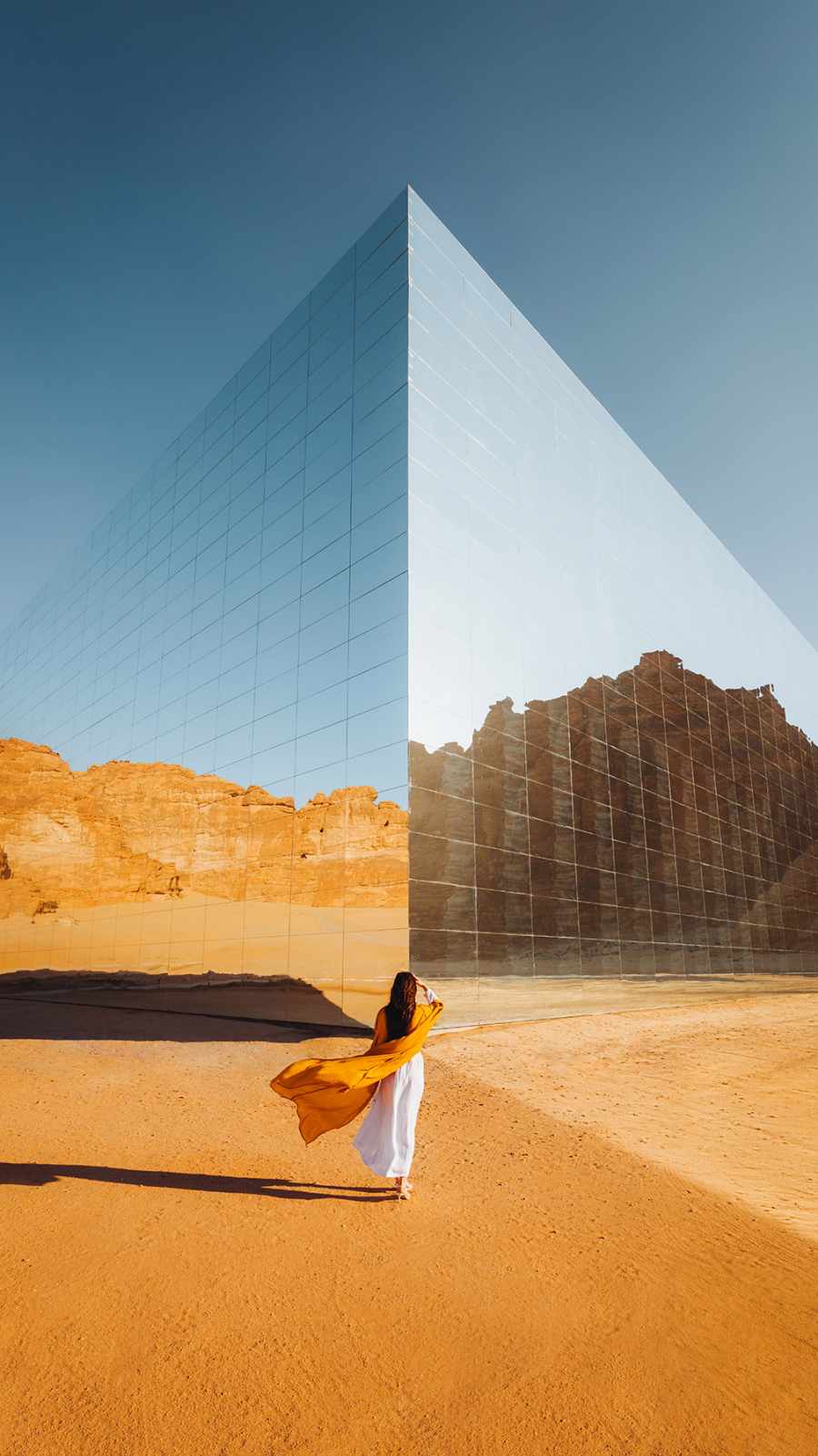 Glass Pyramid iPhone Wallpaper