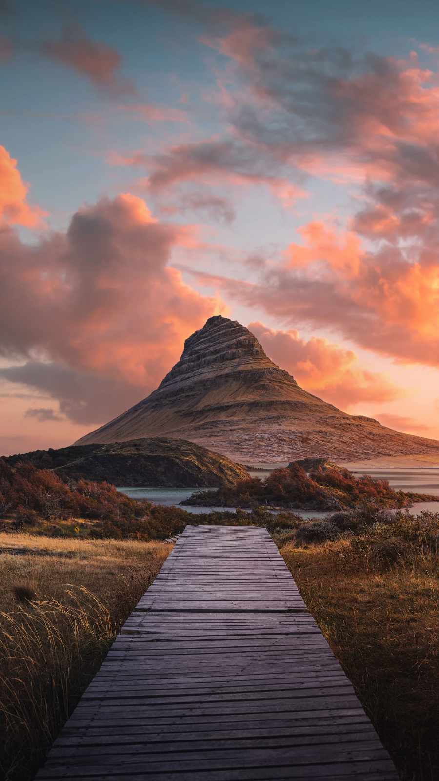 Landscapes of Iceland iPhone Wallpaper