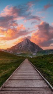 Path to Mountain iPhone Wallpaper