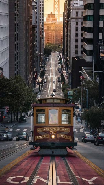 Van Ness Avenue California iPhone Wallpaper 4K