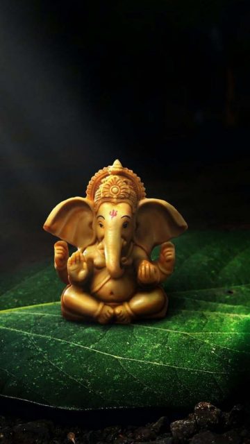 God Ganesha idol iPhone Wallpaper 4K