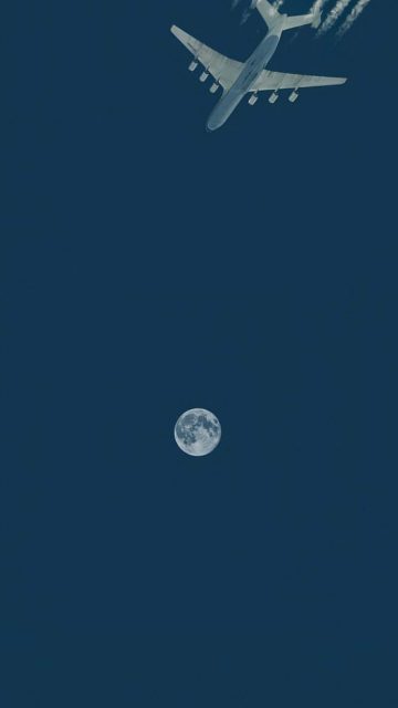 Flight to Moon iPhone Wallpaper 4K