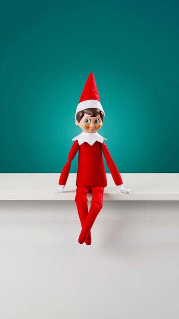 Elf on Shelf Wallpaper