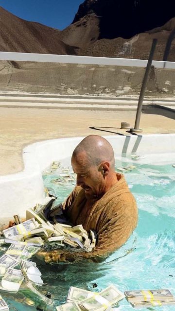 Breaking Bad Hisenberg Money iPhone Wallpaper