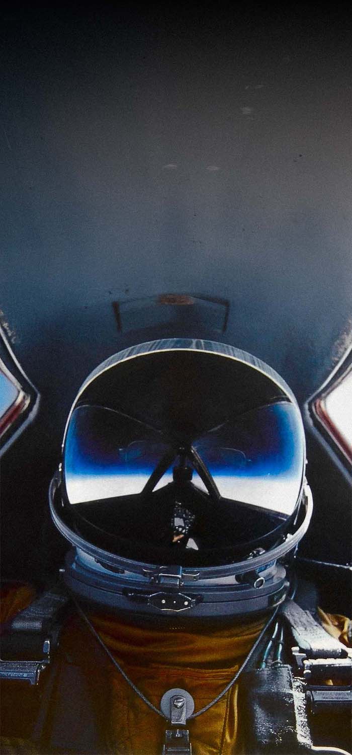 SR 71 Pilot iPhone Wallpaper