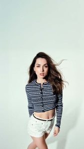 ana de armas elle france 2025 iPhone Wallpaper