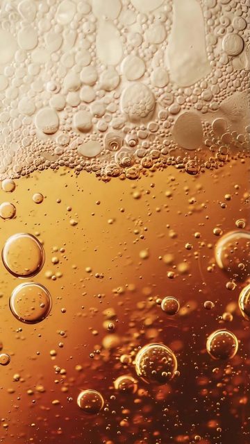 Beer Glass iPhone 17 Pro Wallpaper