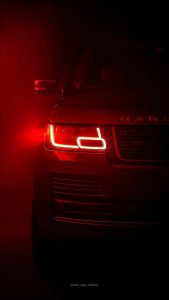 Range Rover Lights iPhone 17 Pro Wallpaper