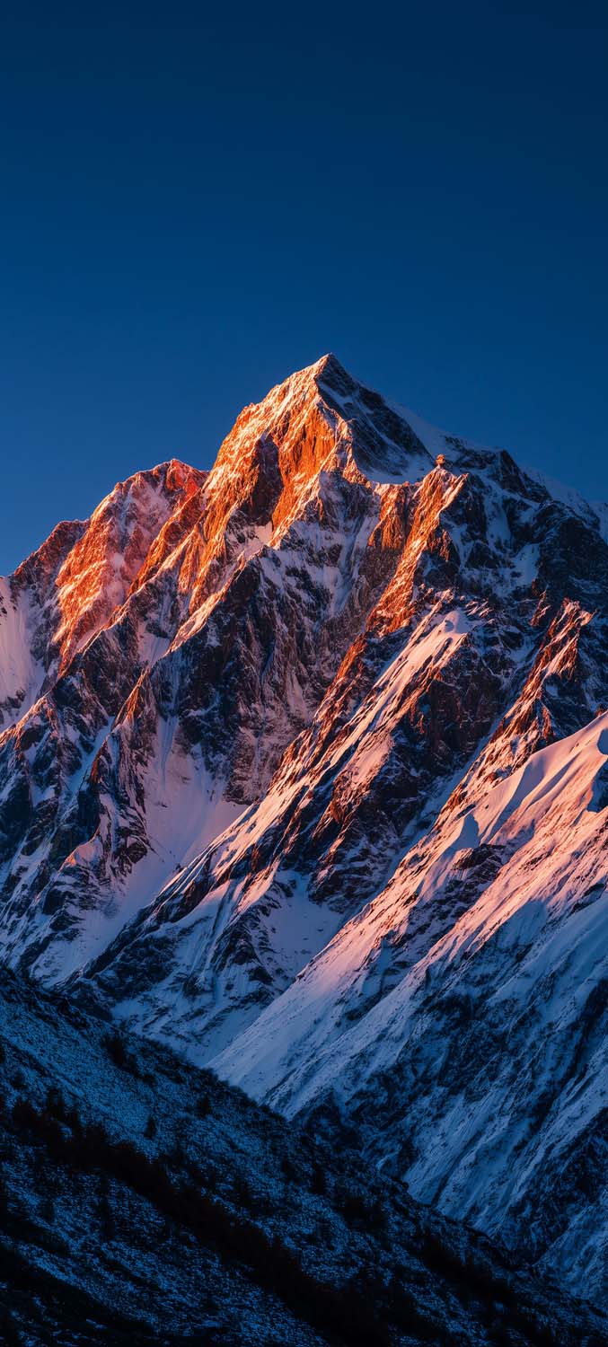 Mountain 4K iPhone Wallpaper