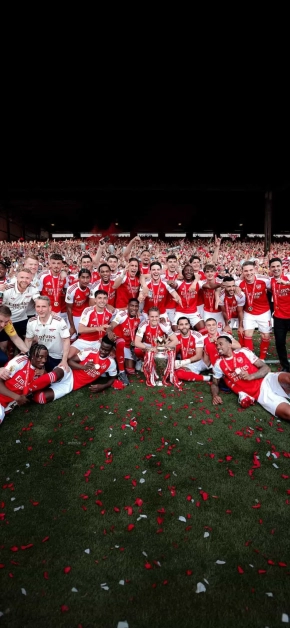 arsenal squad premier league champions celebration pitch wallpaper