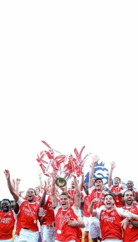 arsenal-team-lifting-premier-league-trophy-celebration-hd-wallpaper arsenal team lifting premier league trophy celebration hd wallpaper