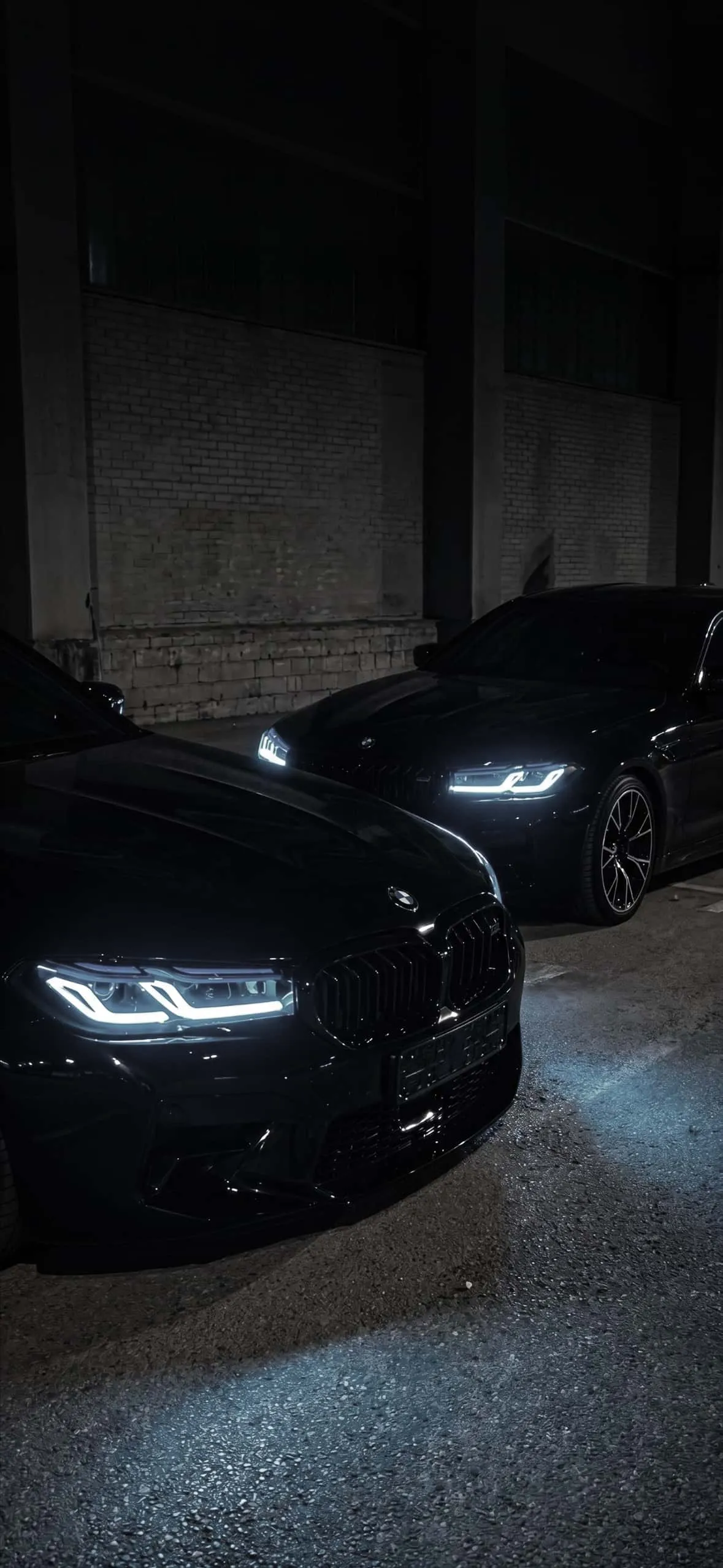 BMW M4 iPhone Wallpapers: High-Resolution 4K Backgrounds 11 dual-black-bmw-m5-f90-night-headlights-iphone-wallpaper