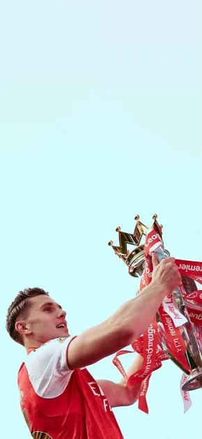 Arsenal Premier League Champions Wallpapers : Download HD iPhone Backgrounds 8 leandro-trossard-lifting-premier-league-trophy-sky-background