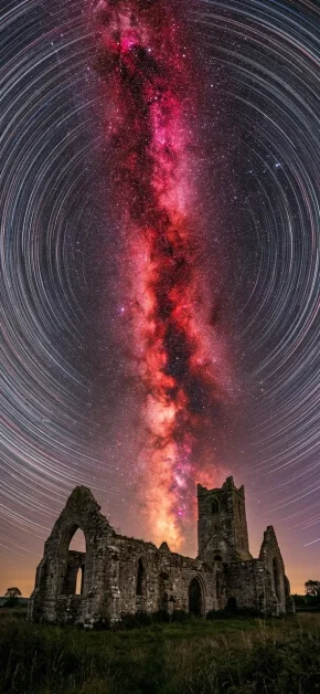 iphone-wallpaper-star-trails-red-milky-way-abbey-ruins