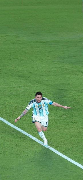 Best Lionel Messi Wallpapers for iPhone: Download Free HD Backgrounds 4 lionel-messi-action-shot-argentina-jersey-hd-wallpaper
