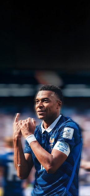 Kylian Mbappé Wallpapers: Best 4K & OLED iPhone Backgrounds 7 mbappe-france-kit-clapping-stadium-wallpaper-iphone