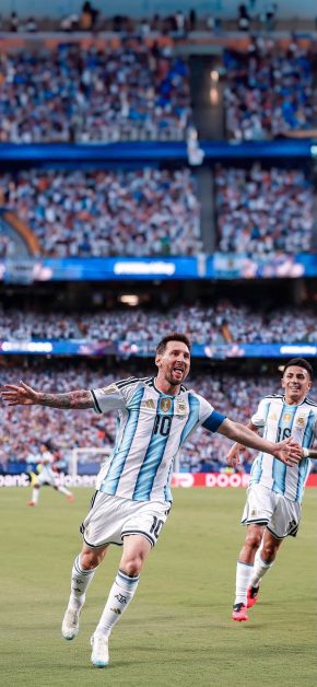 Best Lionel Messi Wallpapers for iPhone: Download Free HD Backgrounds 12 messi-and-almada-argentina-celebration-iphone-wallpaper