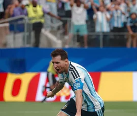 Lionel Messi FIFA iPhone Wallpapers | HD & 4K Backgrounds 8 messi-argentina-roaring-fists-pumped-goal-celebration-world-cup-2026-wallpaper