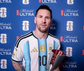 Lionel Messi FIFA iPhone Wallpapers | HD & 4K Backgrounds 14 messi-holding-michelob-ultra-best-player-award-trophy-fifa-world-cup-2026-wallpaper