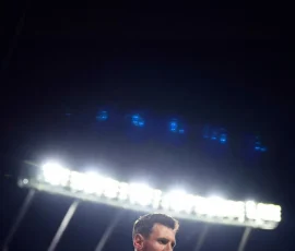 Lionel Messi FIFA iPhone Wallpapers | HD & 4K Backgrounds 19 messi-stadium-floodlights-night-argentina-10-focused-world-cup-2026-wallpaper