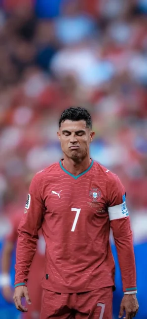 Cristiano Ronaldo World Cup iPhone Wallpapers | 4K & HD 10 ronaldo-portugal-7-eyes-closed-disappointed-expression-world-cup-2026-wallpaper